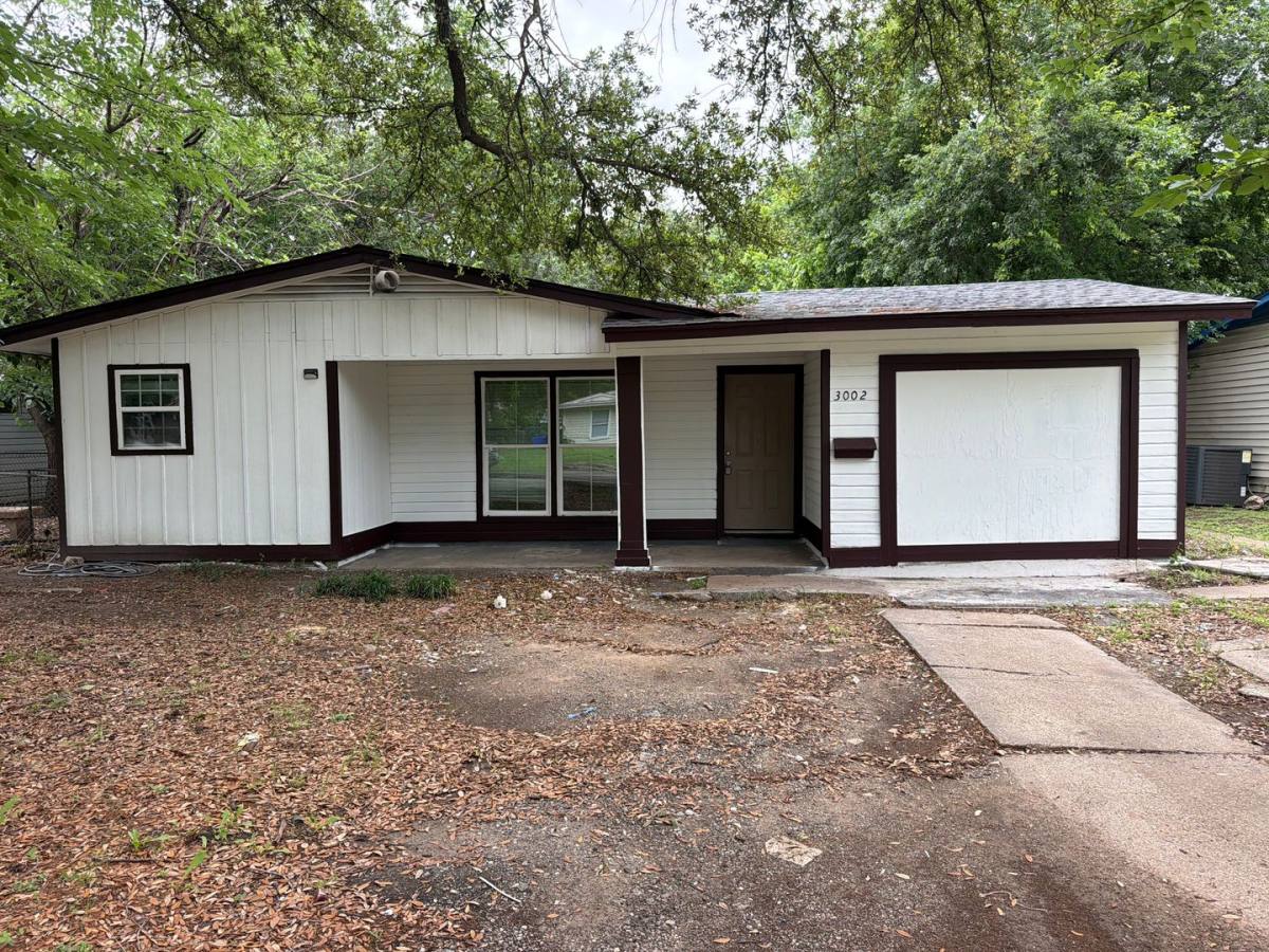 House for rent at 3002 Shenstone Dr, Dallas, TX 75228