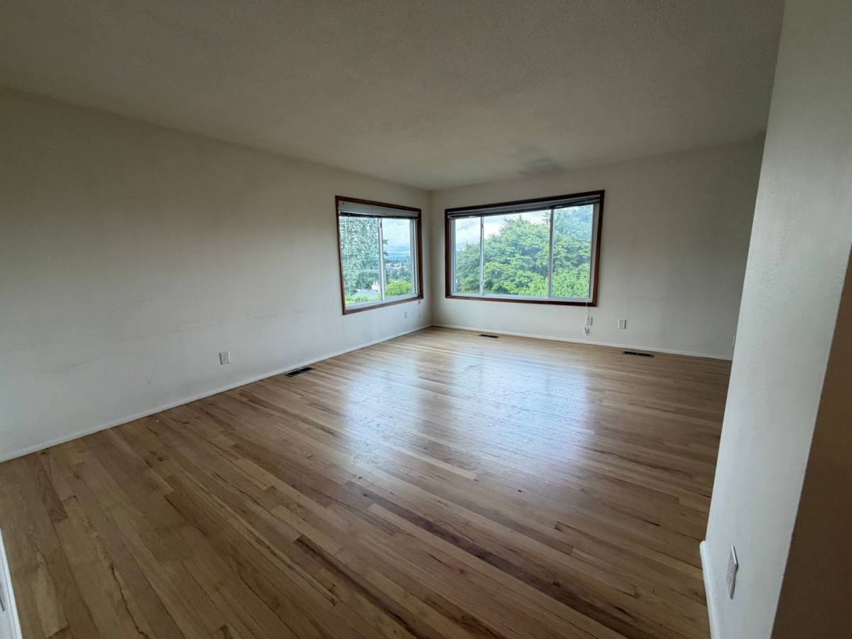 House for rent at 2729 Ash St, Bremerton, WA 98310