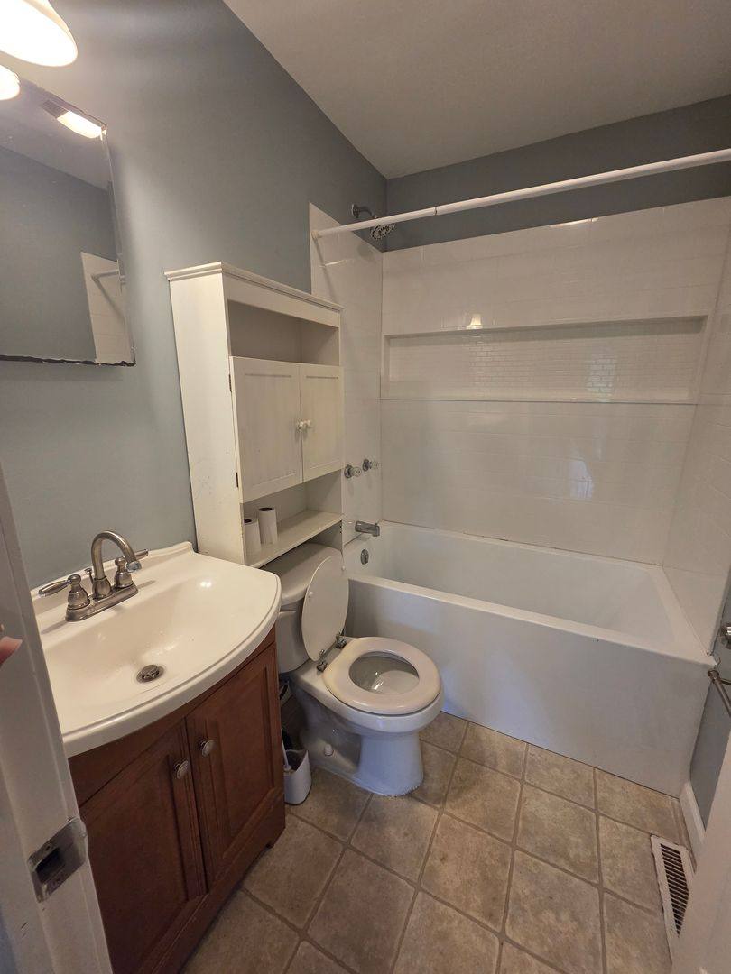 House for rent at 528 E 38th St, Erie, PA 16504