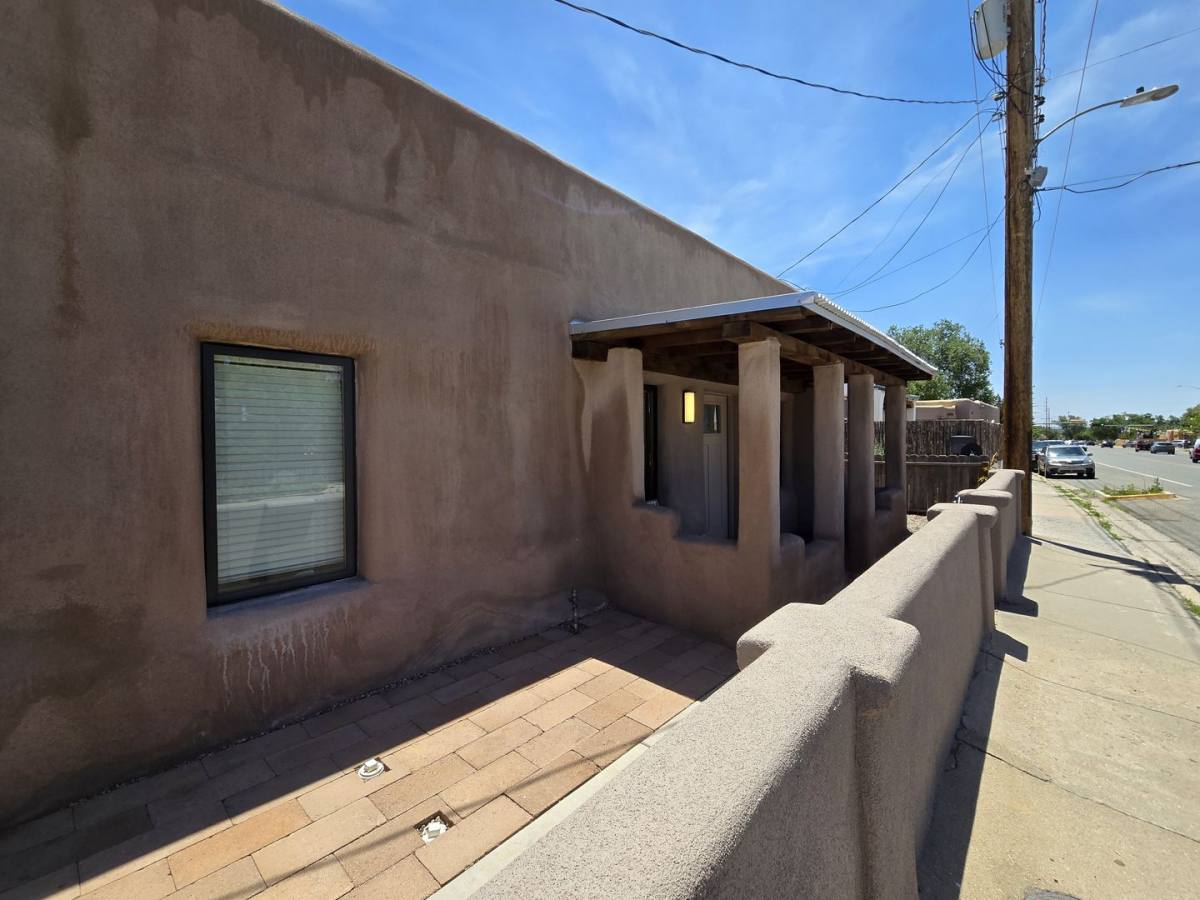Apartment for rent at 1708 Paseo De Peralta, Santa Fe, NM 87501
