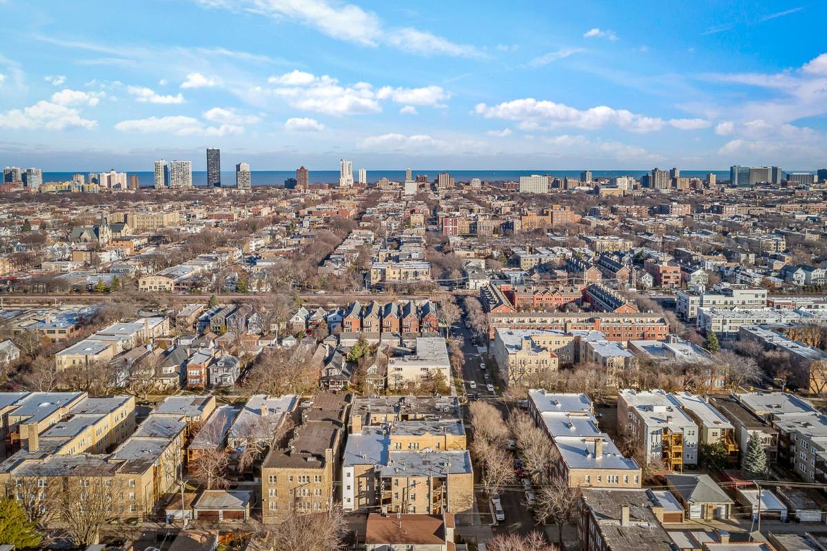 Apartment for rent at 5032 N Wolcott Ave, Chicago, IL 60640