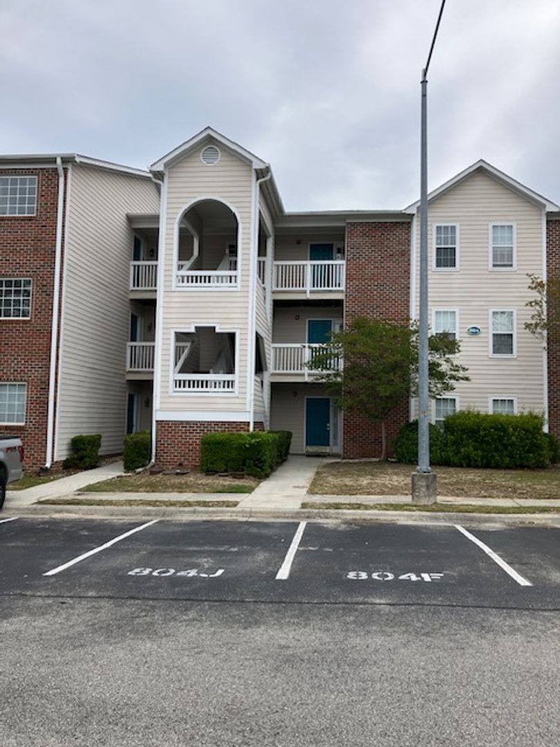 Apartment for rent at 804-J Bryce Court, Wilmington, NC 28405