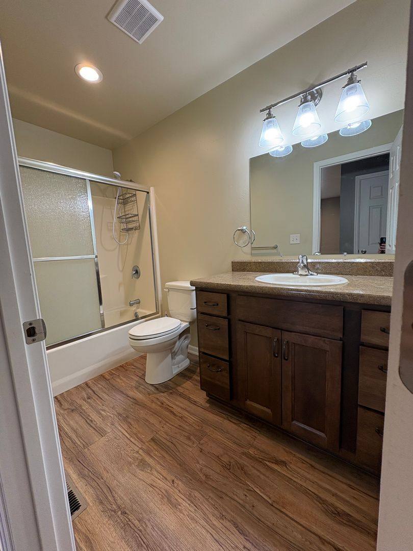Townhouse for rent at 661 69th St W, Billings, MT 59106
