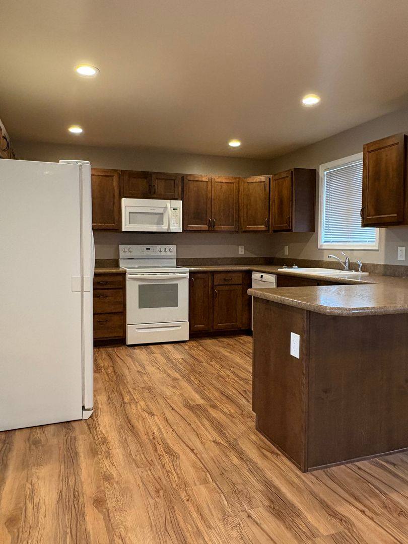 Townhouse for rent at 661 69th St W, Billings, MT 59106