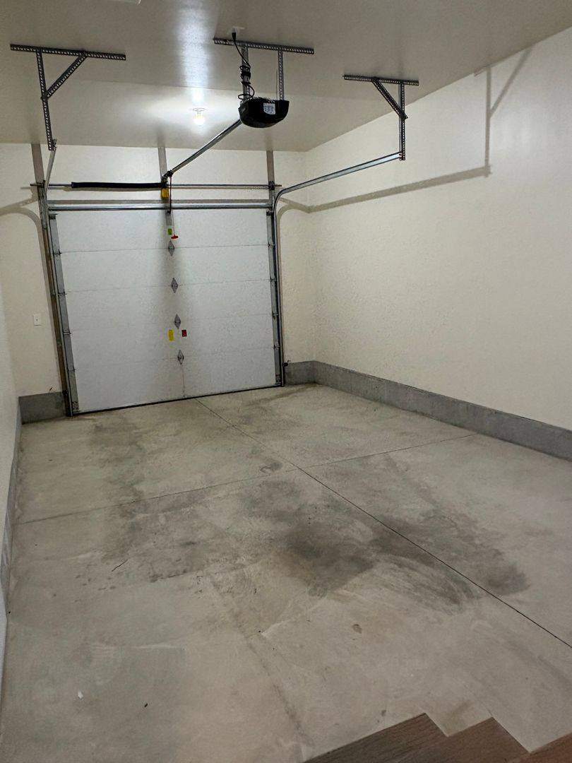 Townhouse for rent at 661 69th St W, Billings, MT 59106