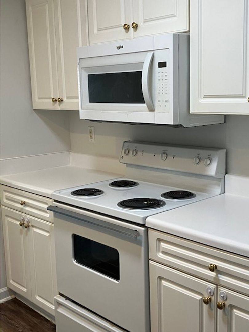 Apartment for rent at 805-H March Court, Wilmington, NC 28405