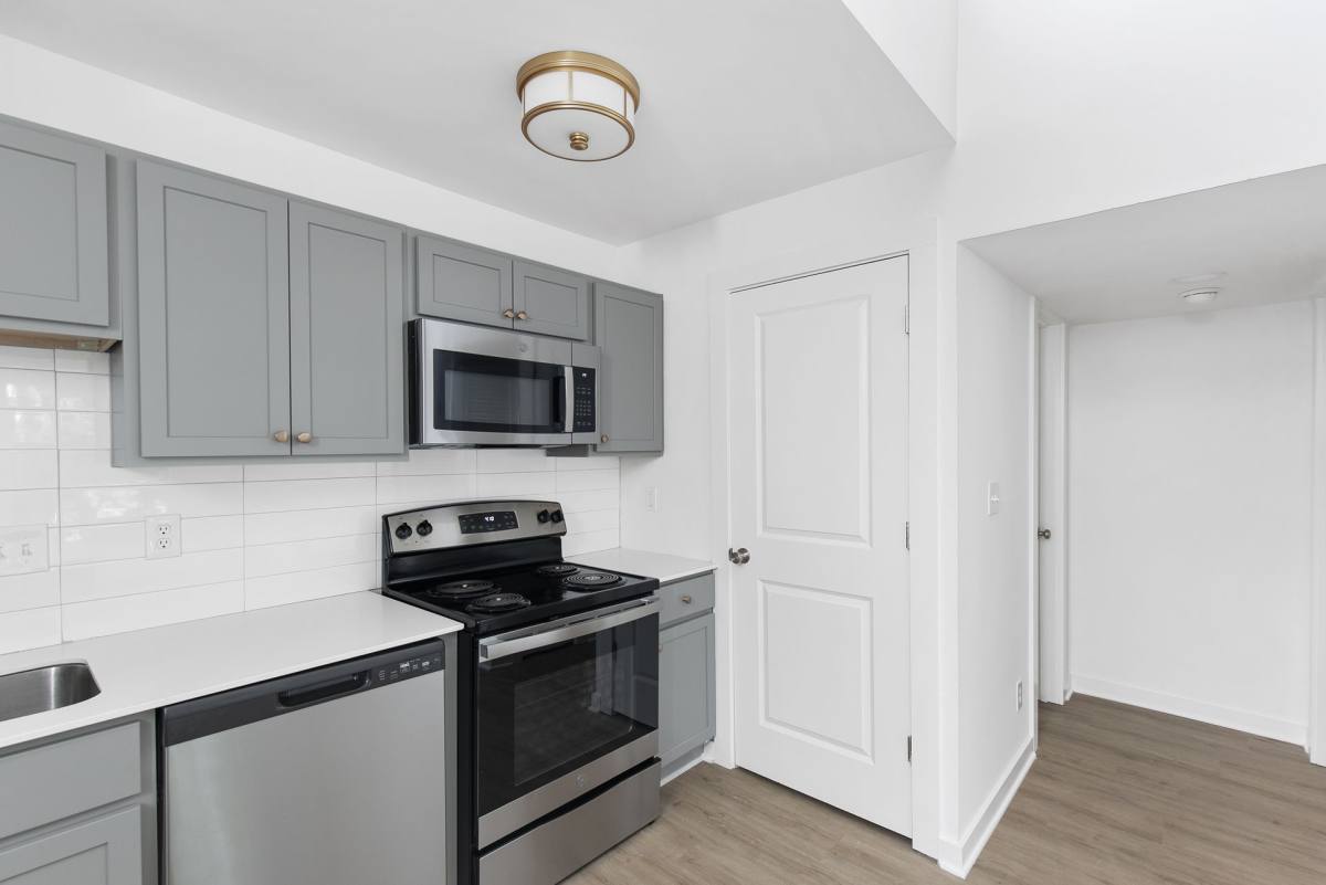 Apartment for rent at 1508 33rd St S, Birmingham, AL 35205