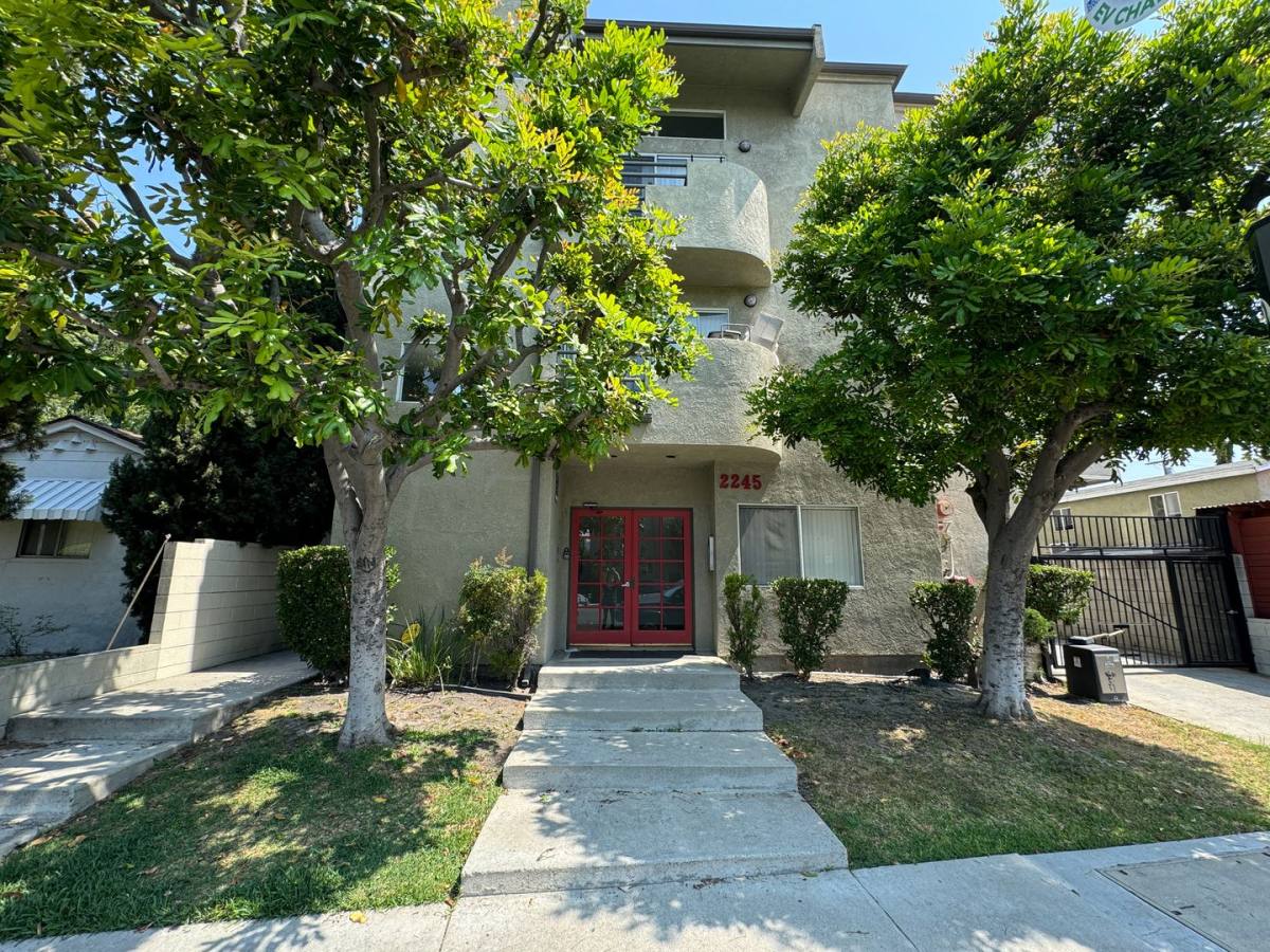 Apartment for rent at 2245 Las Colinas Ave, Los Angeles, CA 90041