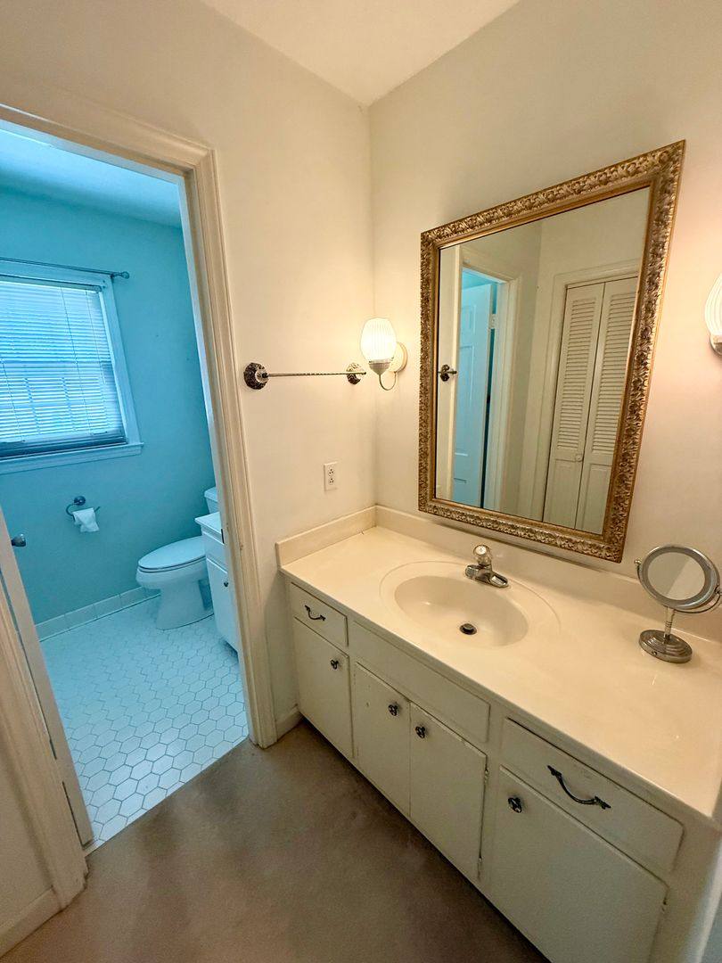 House for rent at 1225 Woodhaven Dr, Mebane, NC 27302