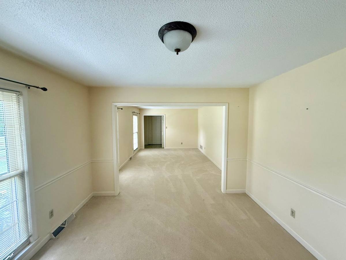 House for rent at 1225 Woodhaven Dr, Mebane, NC 27302
