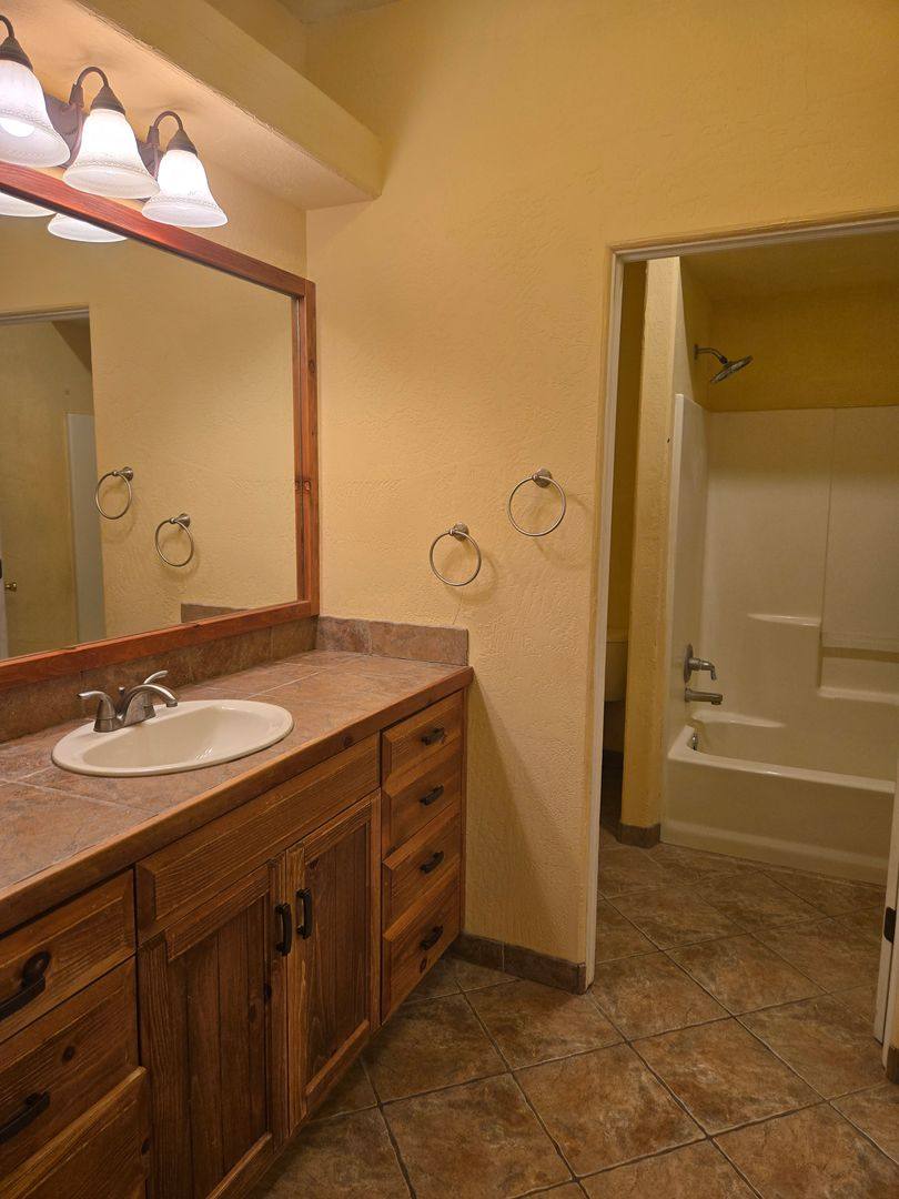 House for rent at 4784 Cottonwood Rd, Silver City, NM 88061