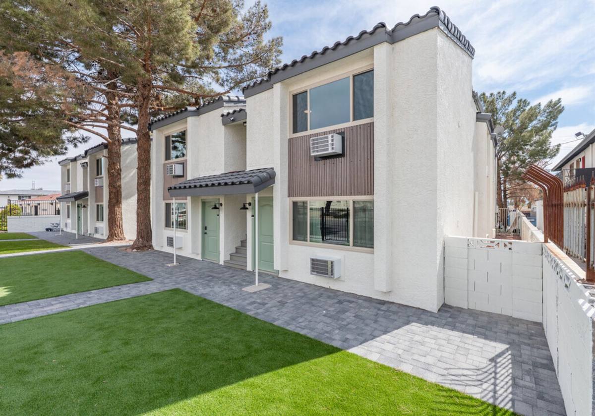 Apartment for rent at 415 S 10th St, Las Vegas, NV 89101
