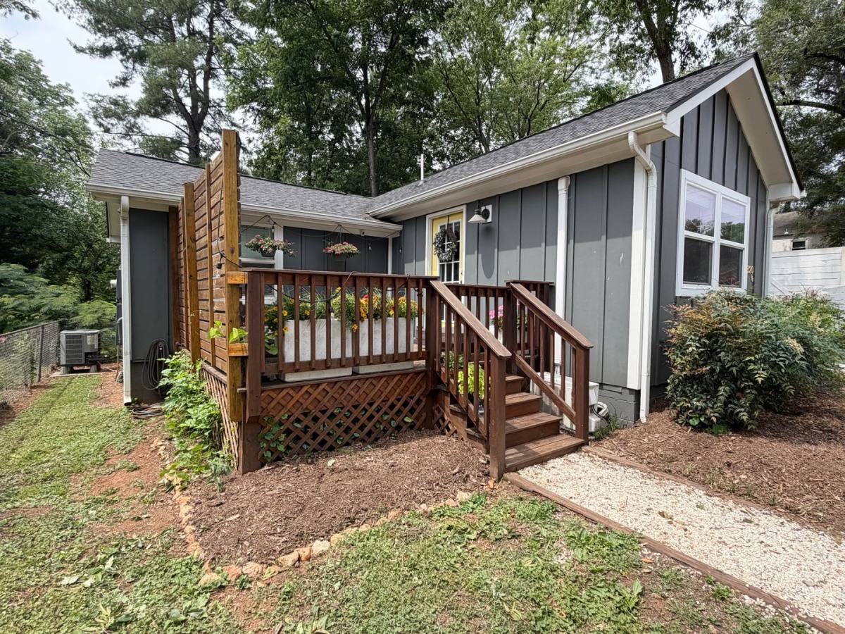 House for rent at 320 1 2 Meade Ave, Charlottesville, VA 22902