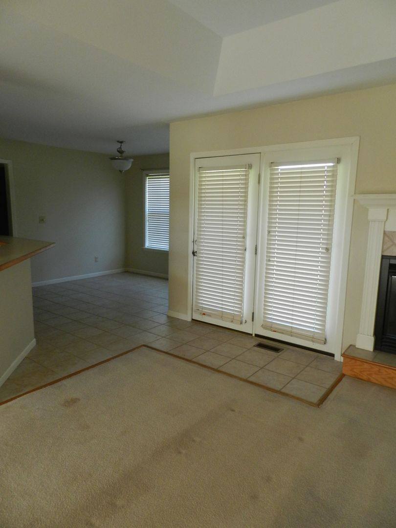 House for rent at 161 April Dr, Saint Robert, MO 65584