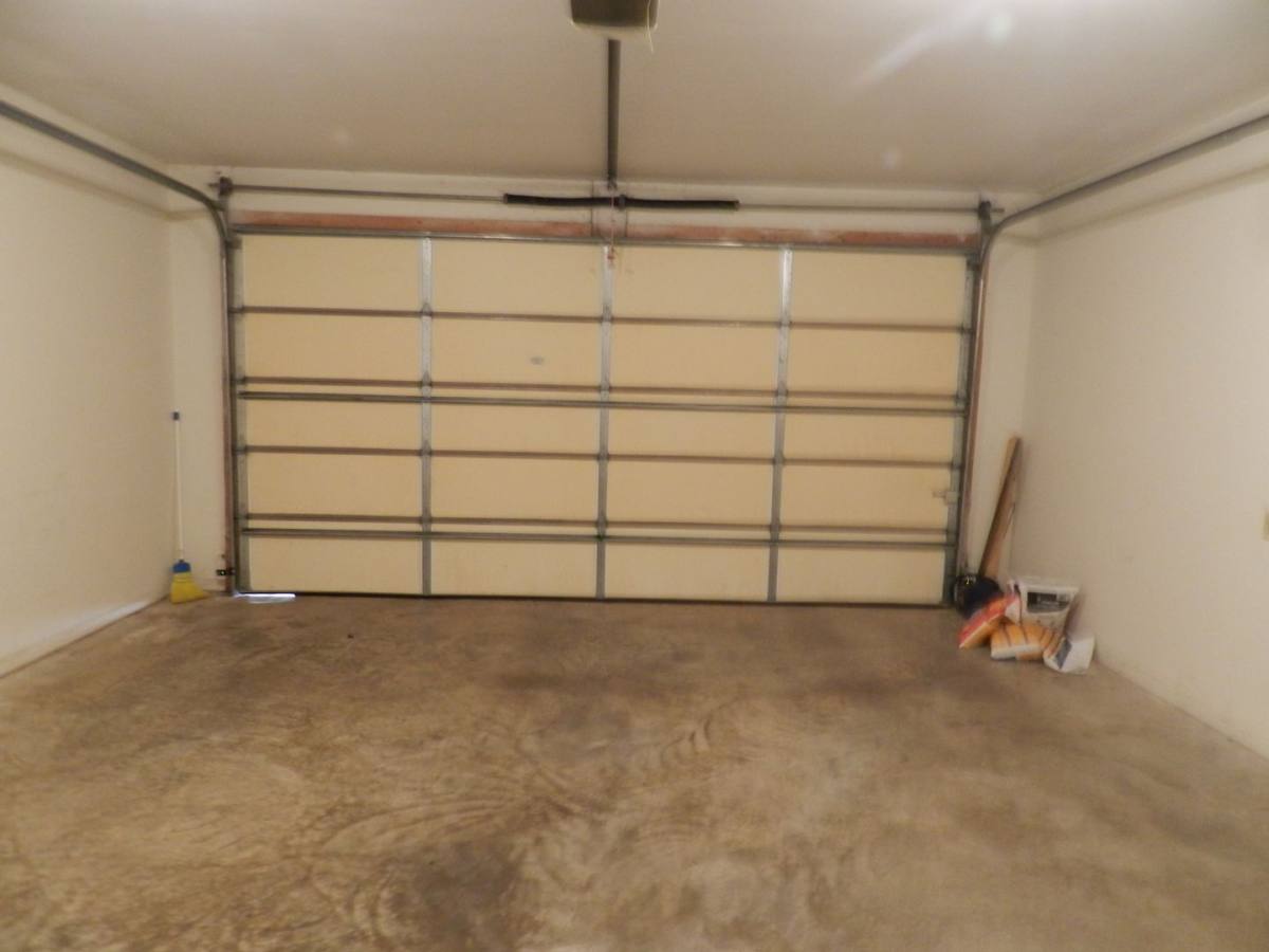 House for rent at 161 April Dr, Saint Robert, MO 65584