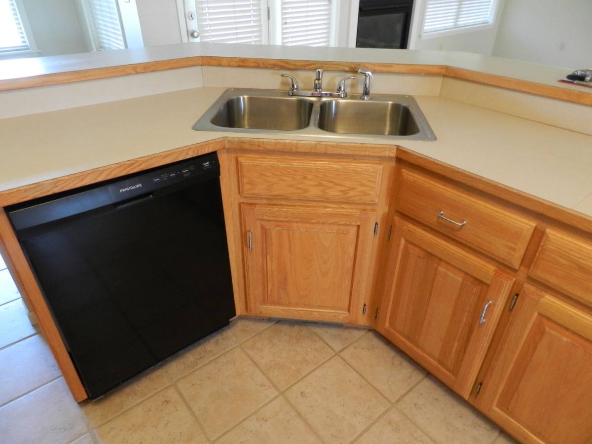 House for rent at 161 April Dr, Saint Robert, MO 65584