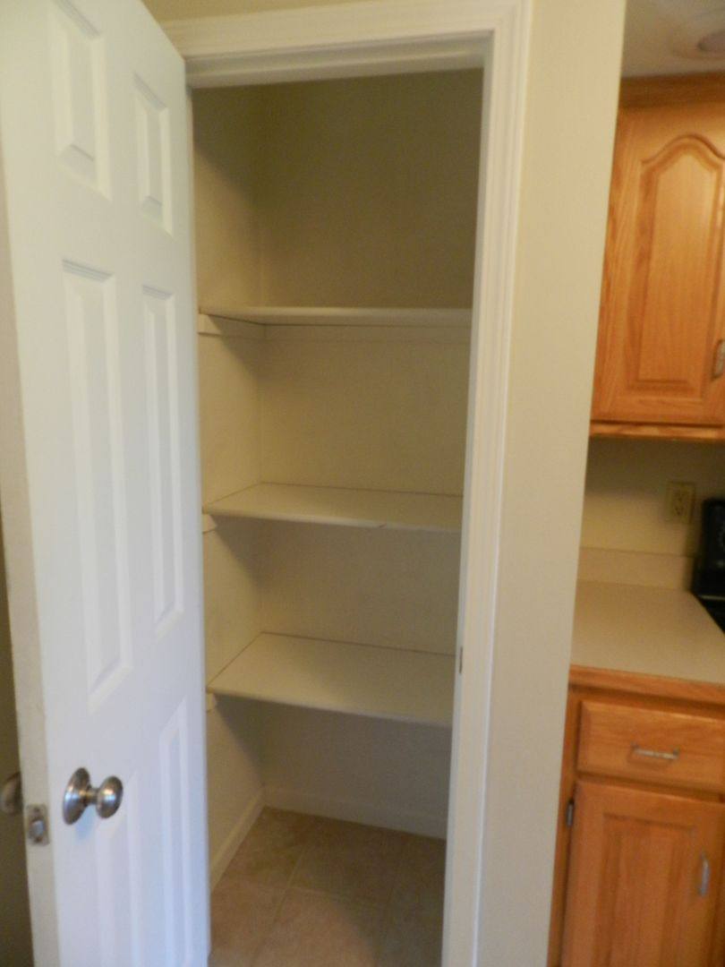 House for rent at 161 April Dr, Saint Robert, MO 65584