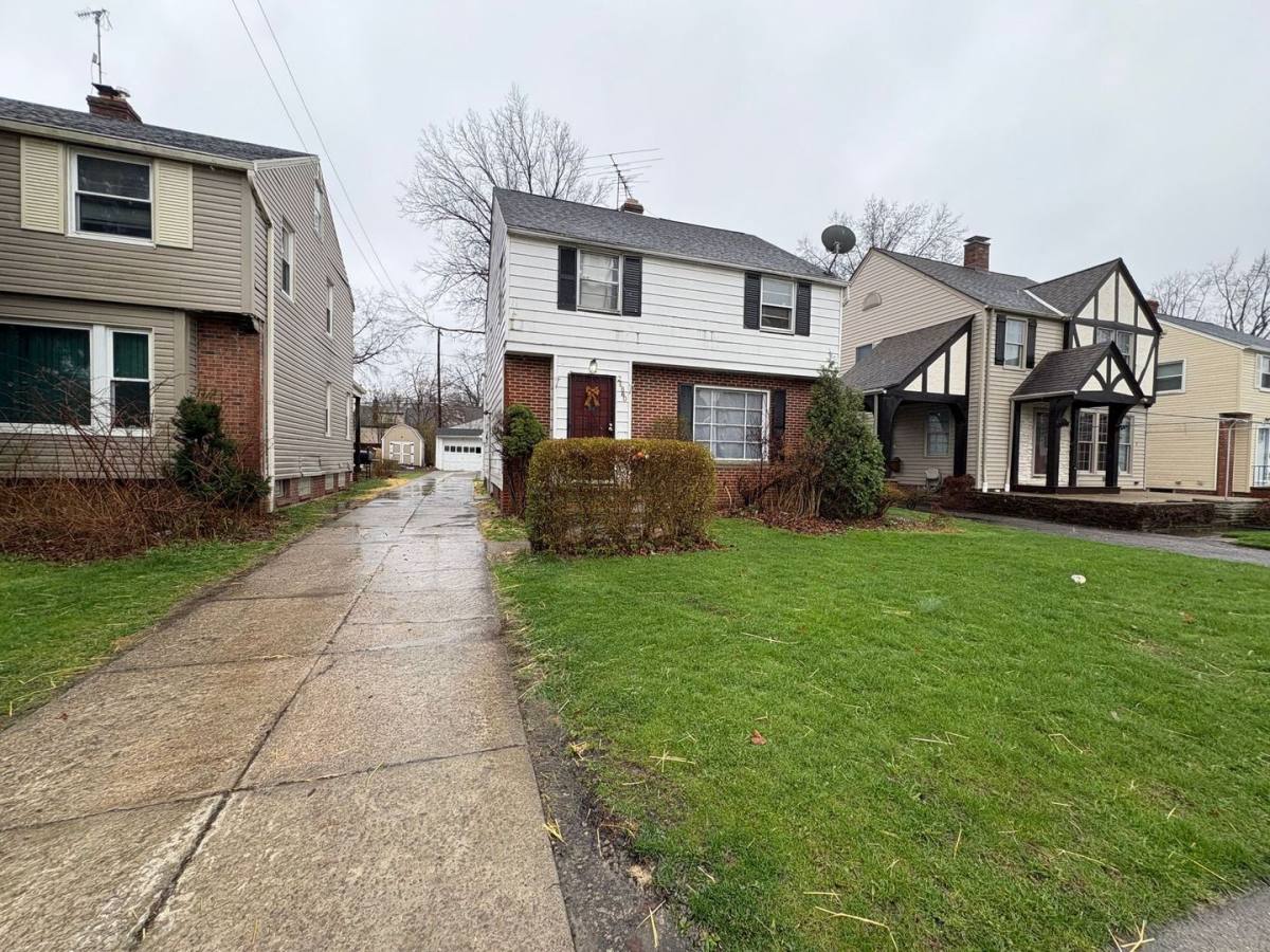 House for rent at 21860 Roberts Ave, Euclid, OH 44123