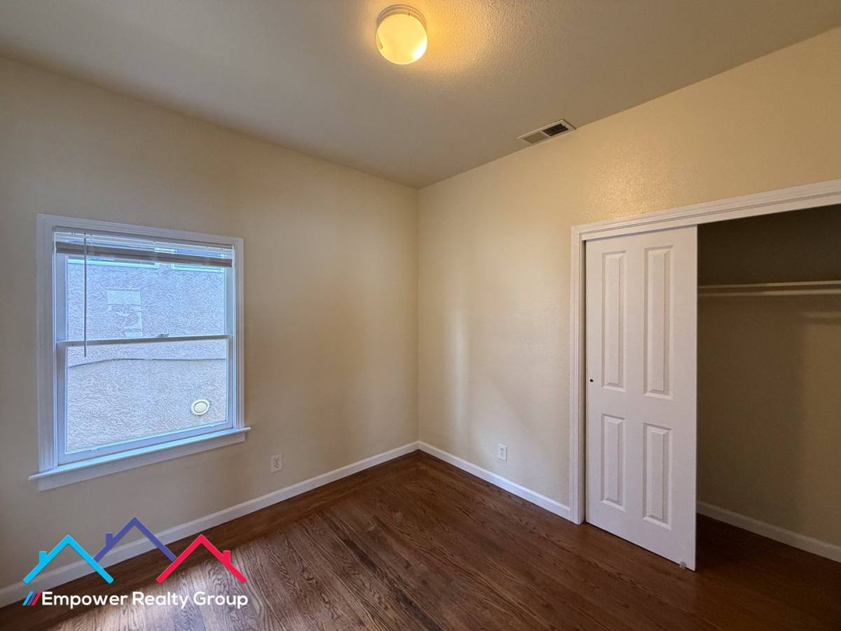 Apartment for rent at 5235 Bancroft Ave, Oakland, CA 94601