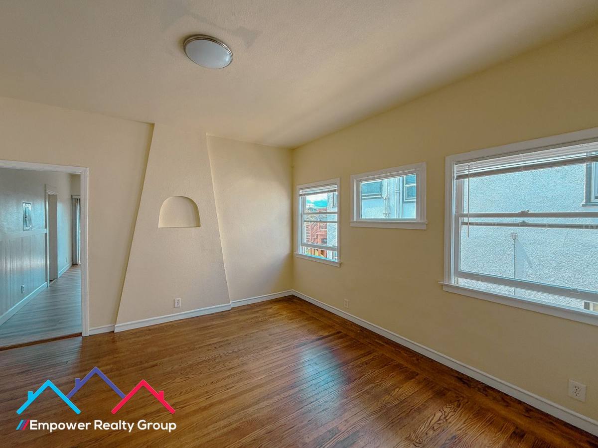 Apartment for rent at 5235 Bancroft Ave, Oakland, CA 94601