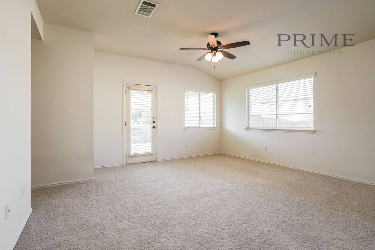 House for rent at 813 Middle Brook Dr, Leander, TX 78641