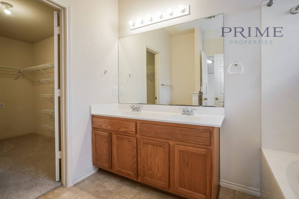 House for rent at 813 Middle Brook Dr, Leander, TX 78641