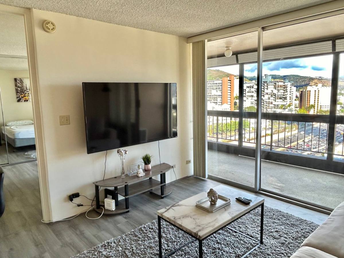 Apartment for rent at 775 Kinalau Place, Honolulu, HI 96813