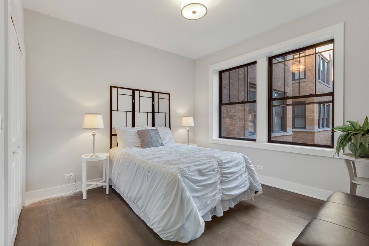 Apartment for rent at 2618 N Rockwell St, Chicago, IL 60647