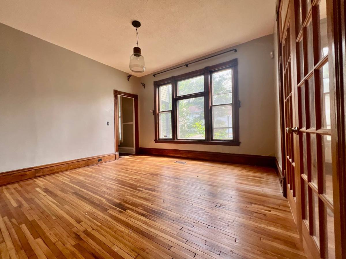 Apartment for rent at 2121 11th Ave S, Minneapolis, MN 55404