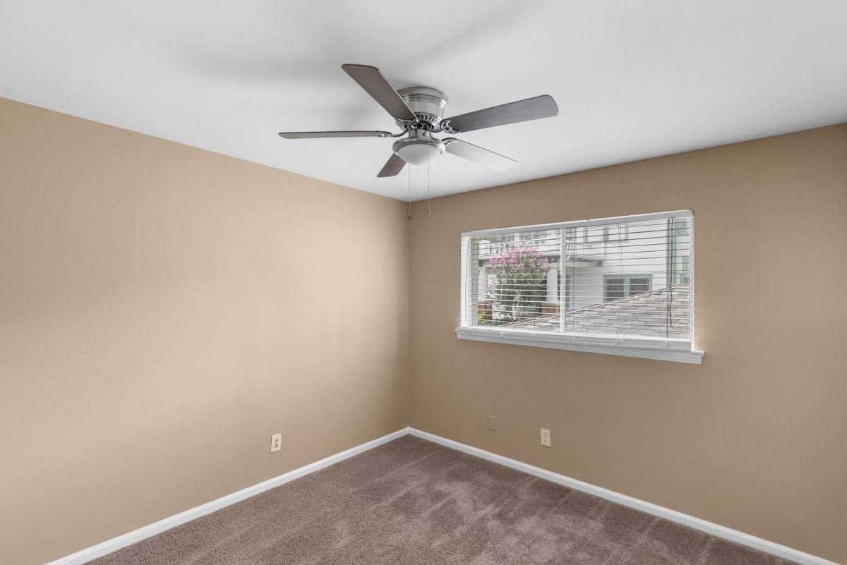 Apartment for rent at 1316 33rd St S, Birmingham, AL 35205