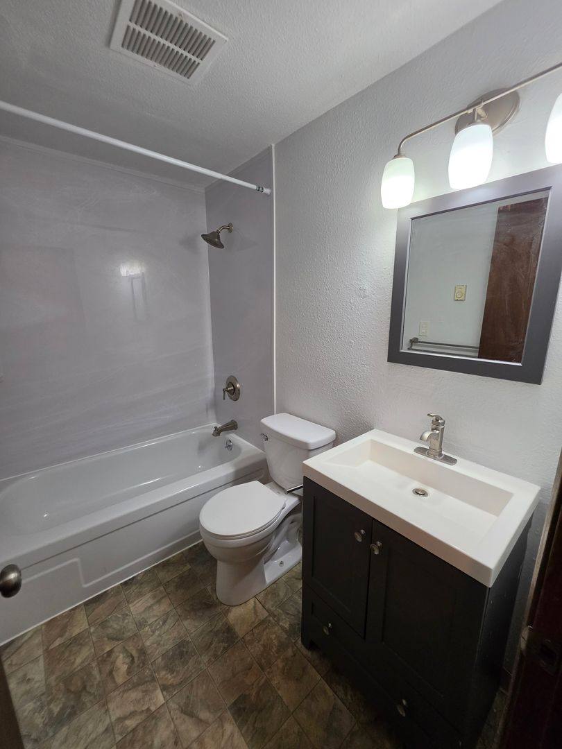 Apartment for rent at 4352 5th Ave NW, Seattle, WA 98107