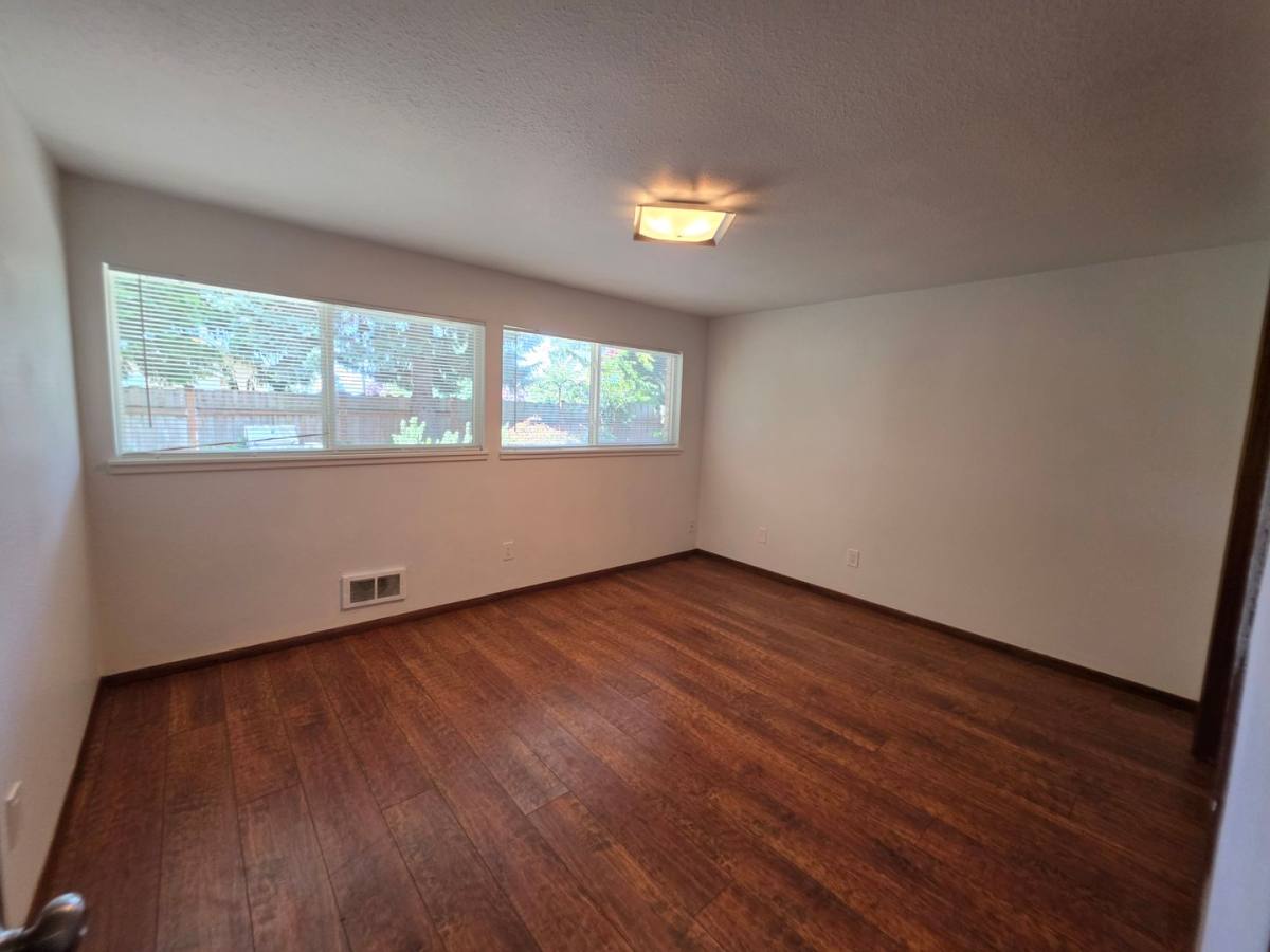 Apartment for rent at 4352 5th Ave NW, Seattle, WA 98107