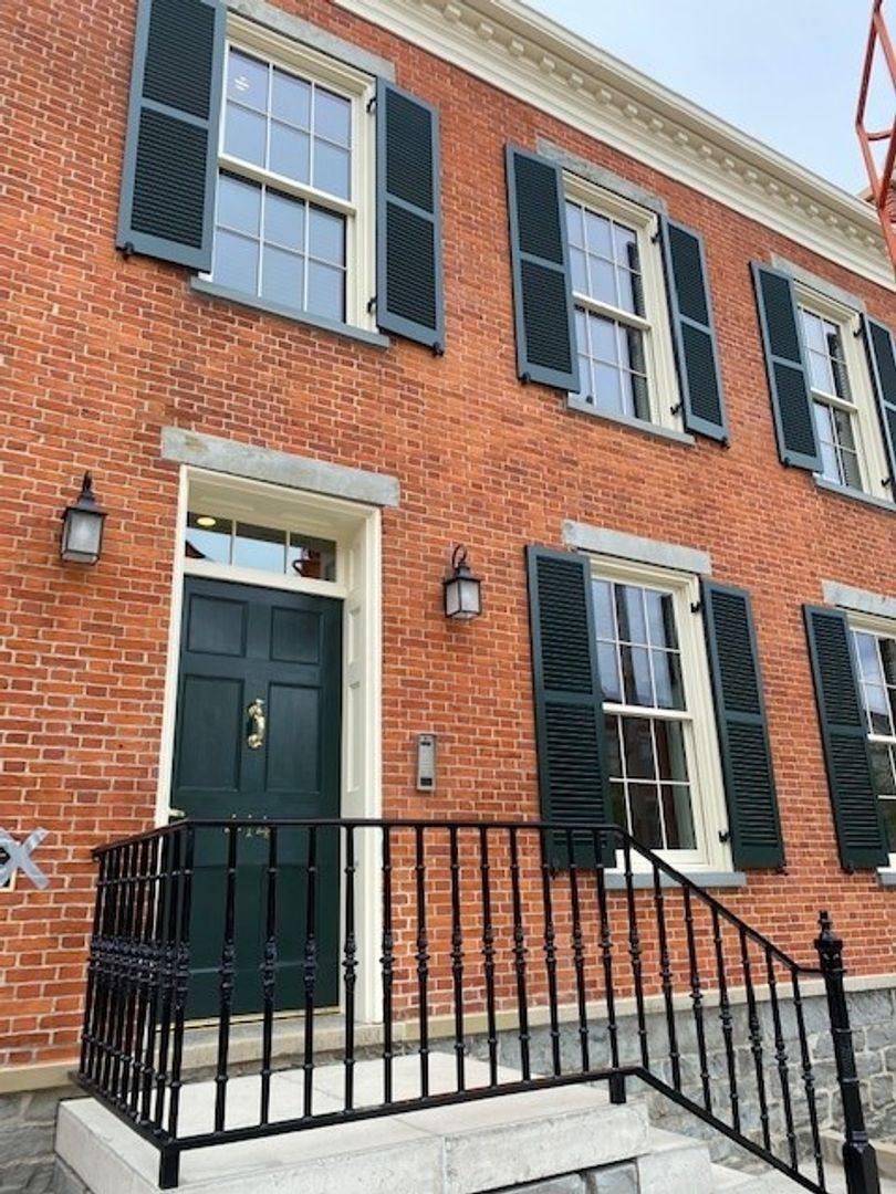 Apartment for rent at 414-416 State St, Erie, PA 16507