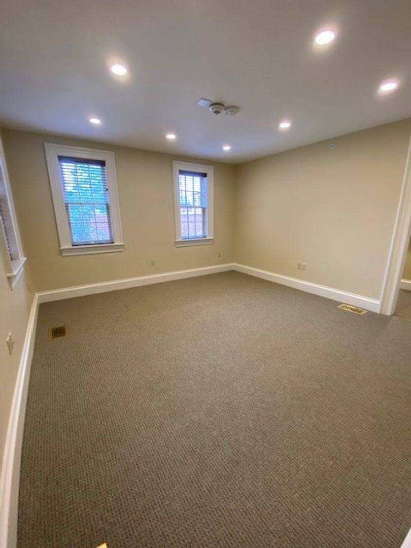 Apartment for rent at 414-416 State St, Erie, PA 16507