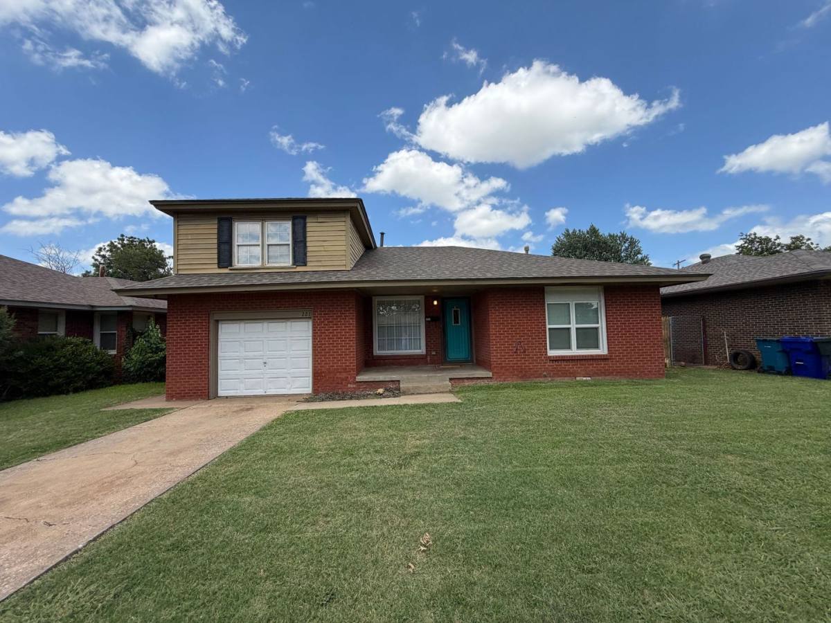 House for rent at 221 E Kerr Dr, Oklahoma City, OK 73110