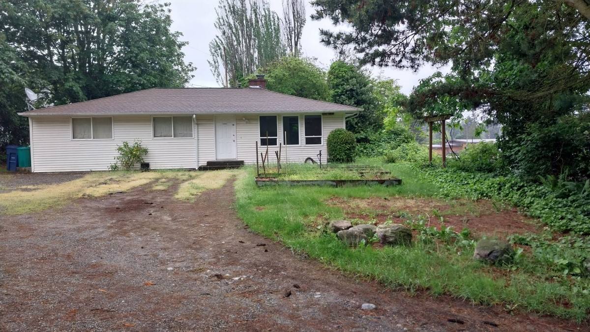 House for rent at 14104 11th Ave SW, Seattle, WA 98166