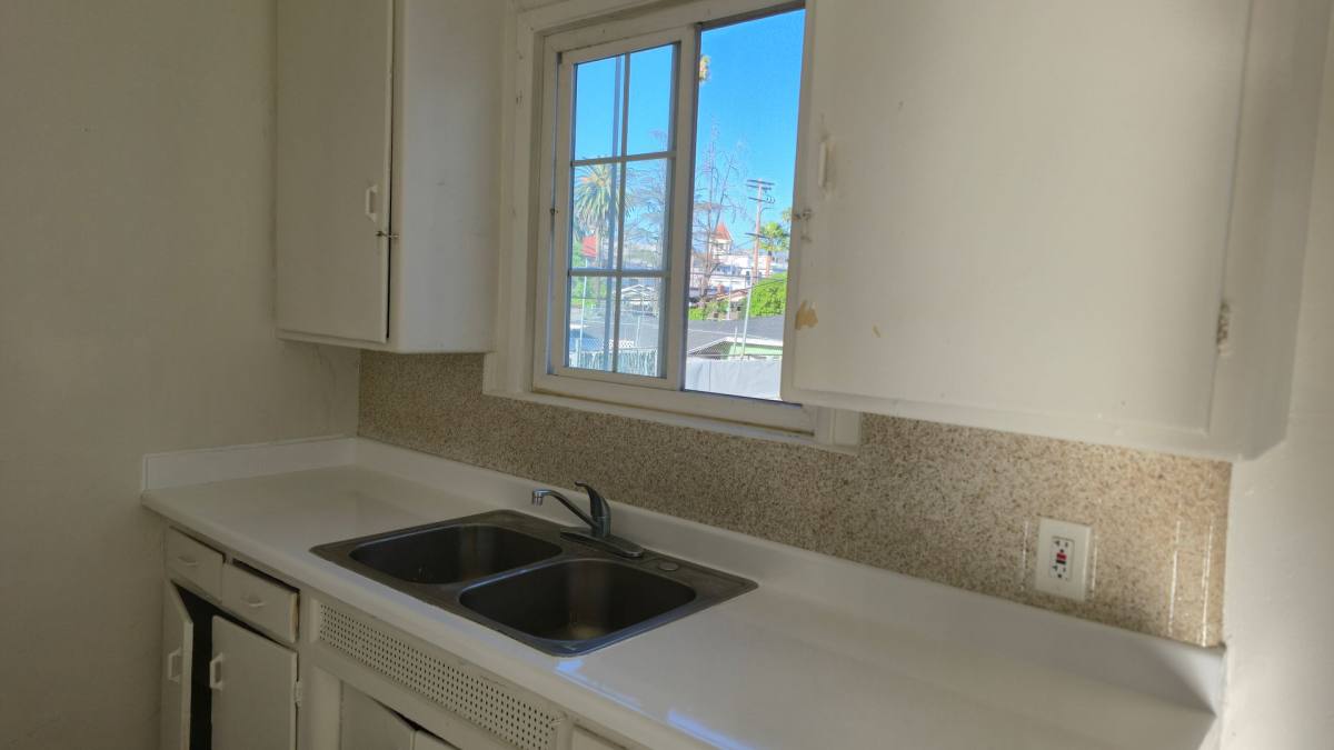 Apartment for rent at 1520 N Normandie Ave, Los Angeles, CA 90027