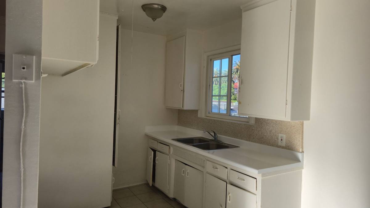 Apartment for rent at 1520 N Normandie Ave, Los Angeles, CA 90027
