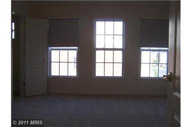 Townhouse for rent at 21929 Bayard Terrace, Ashburn, VA 20148