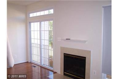 Townhouse for rent at 21929 Bayard Terrace, Ashburn, VA 20148