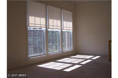 Townhouse for rent at 21929 Bayard Terrace, Ashburn, VA 20148