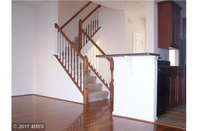 Townhouse for rent at 21929 Bayard Terrace, Ashburn, VA 20148