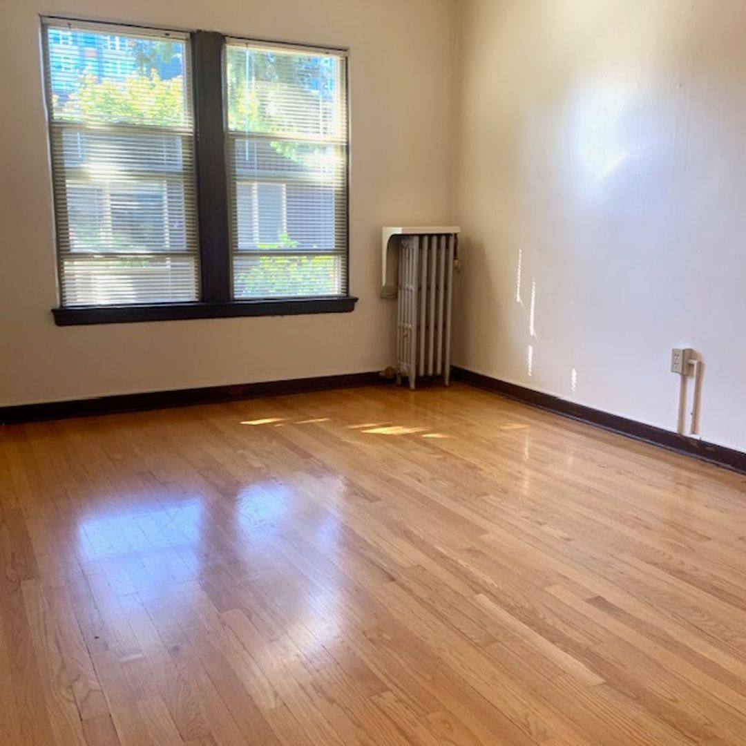 Apartment for rent at 615 14th Ave E, Seattle, WA 98112