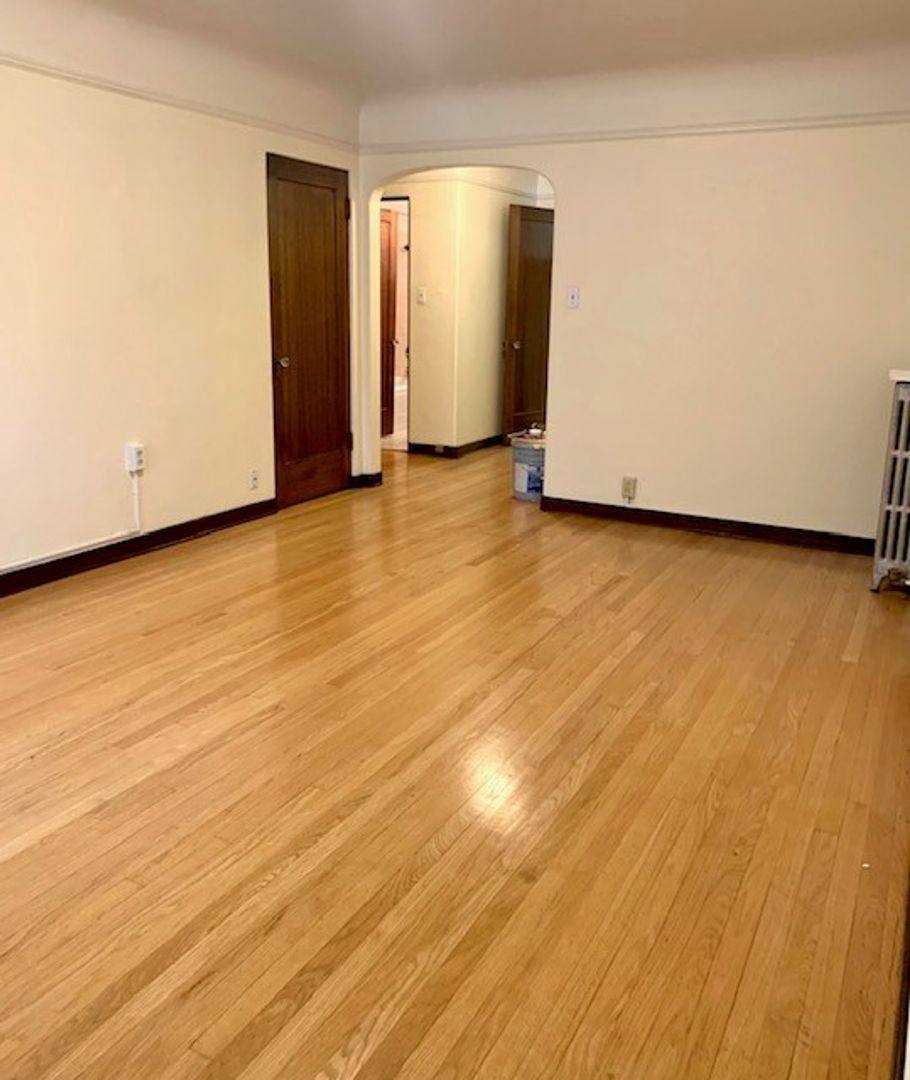 Apartment for rent at 615 14th Ave E, Seattle, WA 98112
