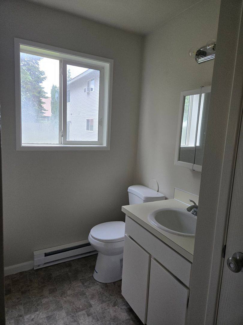 Apartment for rent at 14971 N Alabama St, Rathdrum, ID 83858