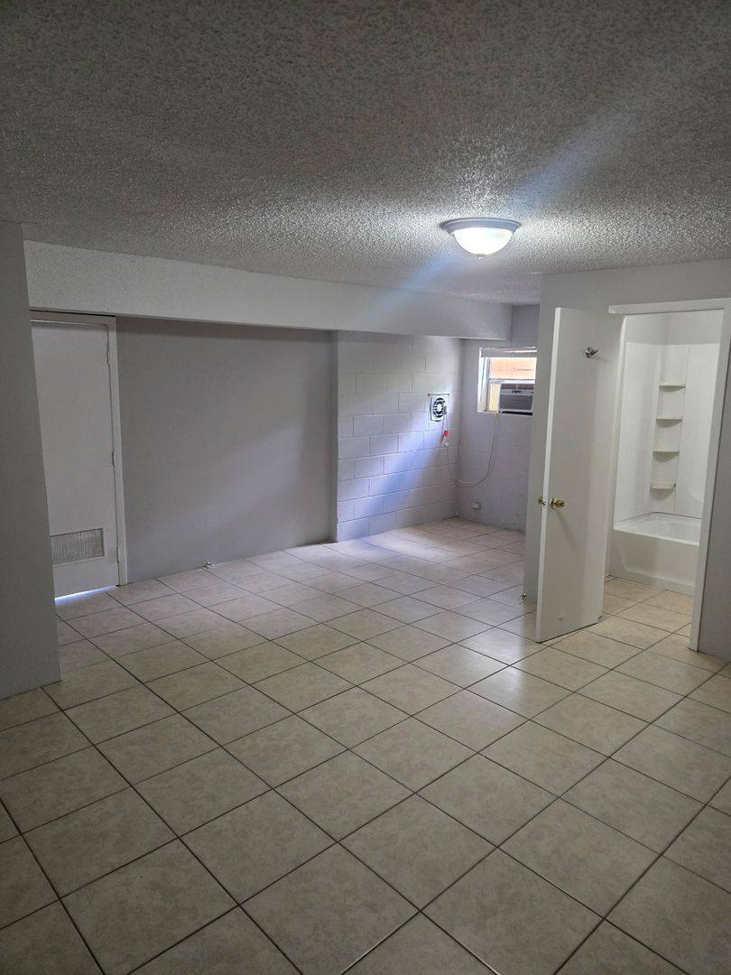 Apartment for rent at 1800 Rogero Rd, Jacksonville, FL 32211