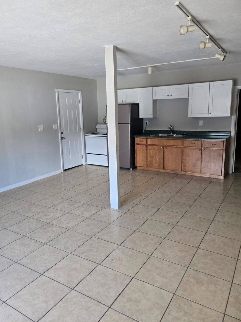 Apartment for rent at 1800 Rogero Rd, Jacksonville, FL 32211