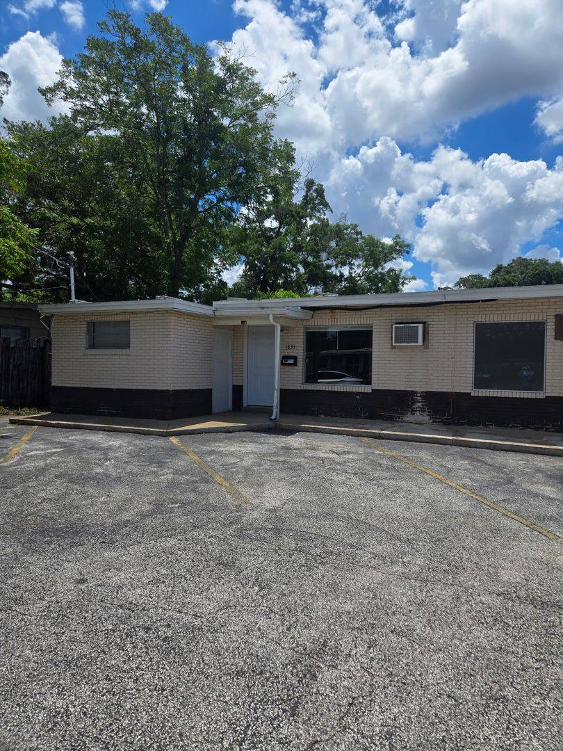 Apartment for rent at 1800 Rogero Rd, Jacksonville, FL 32211