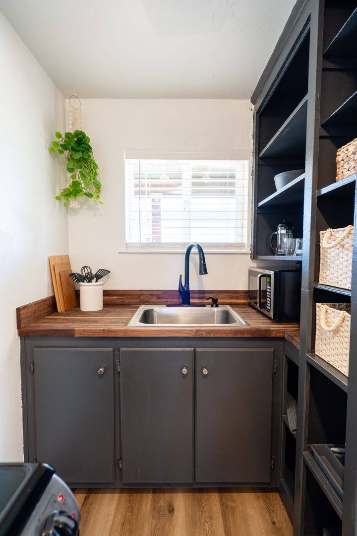 Apartment for rent at 633 N Market St, Redding, CA 96003
