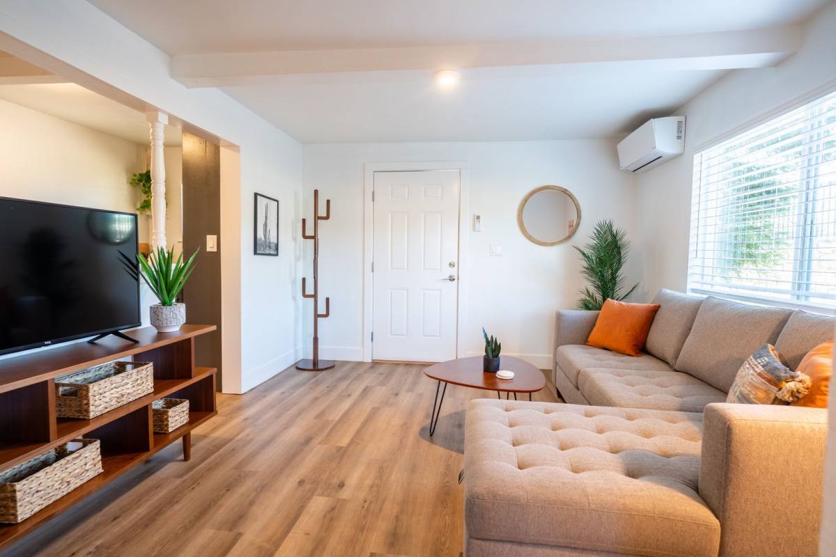 Apartment for rent at 633 N Market St, Redding, CA 96003